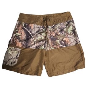 Cabela's Camo swimming trunks size 38
